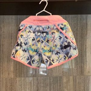Sz 10 ivivva shorts